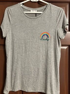 Brit.Ny women’s tshirt size small NWT rainbow lucky